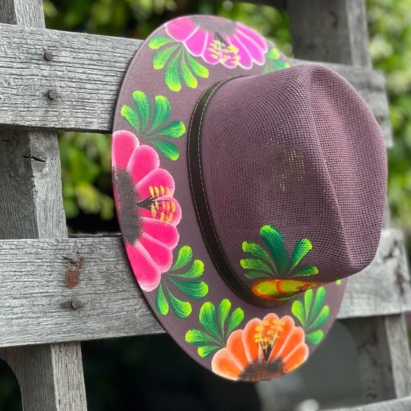 🆕 Hand-Painted Artisan Panama Hat Made in Mexico – Floral Design - Picture 2 of 6